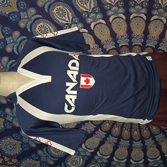 Canadian Vintage brand polo size small - Picture 2 of 6